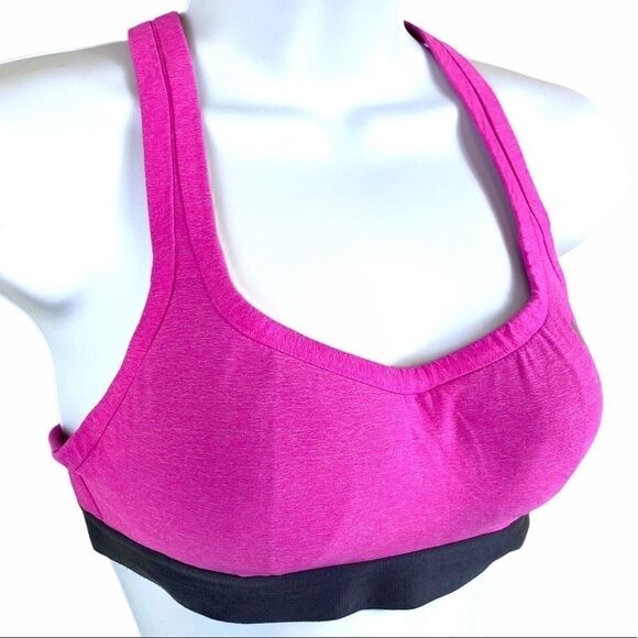 Hot pink Under Armour Sportsbra 36A - Picture 3 of 4